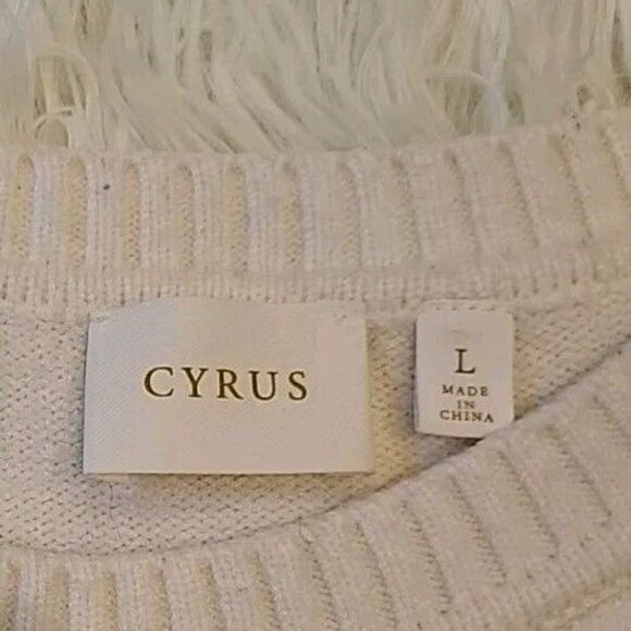 Cyrus Knits Sweater Womens Large Cream Ivory Cableknit Fisherman Winter White - Picture 6 of 11